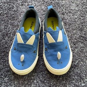 Old Navy triceratops shoes